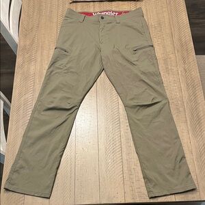 Wrangler Men's Olive Cargo Pants